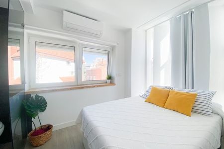 https://d3kq33r9tyqtji.cloudfront.net/Dc202kyzyidrP96H5Q3CmHo-DELUXE-PLUS_7.jpeg