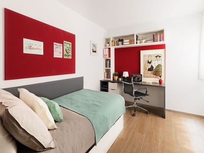 https://d3kq33r9tyqtji.cloudfront.net/E4UZ_ydx06EK1yFty9Uz6madrid-claravel-studio-plus-3.jpeg